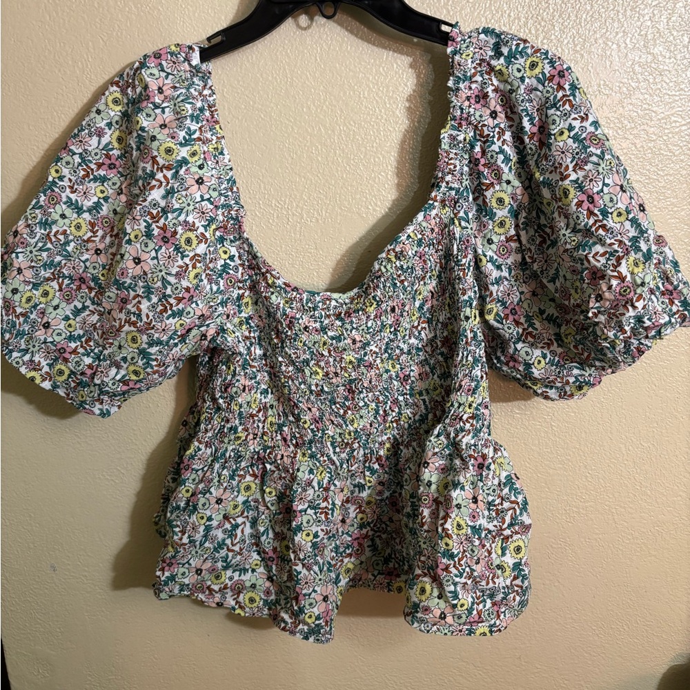 Women’s floral top